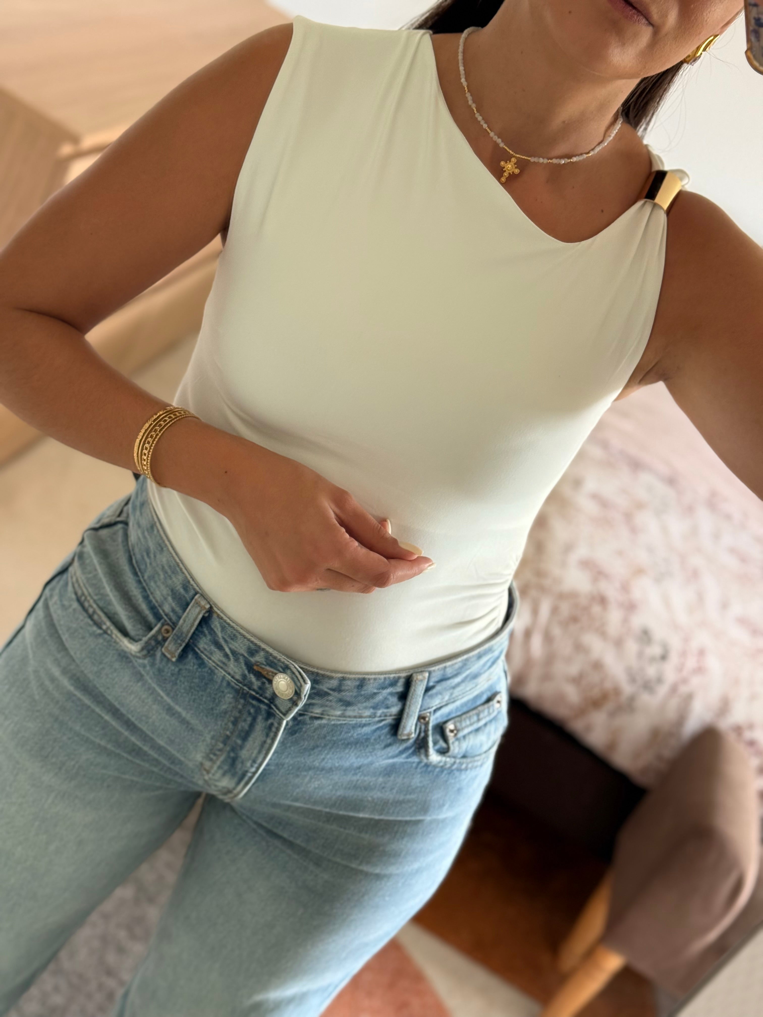 MONIQUE